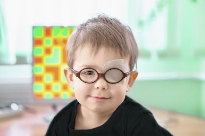 pitsavou-eleni-siskos-giorgos-ofthalmiatros-karditsa-pedo-ofthalmologikos-elegxos-small